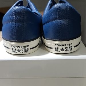 Converse Blue Unisex Leather sneakers